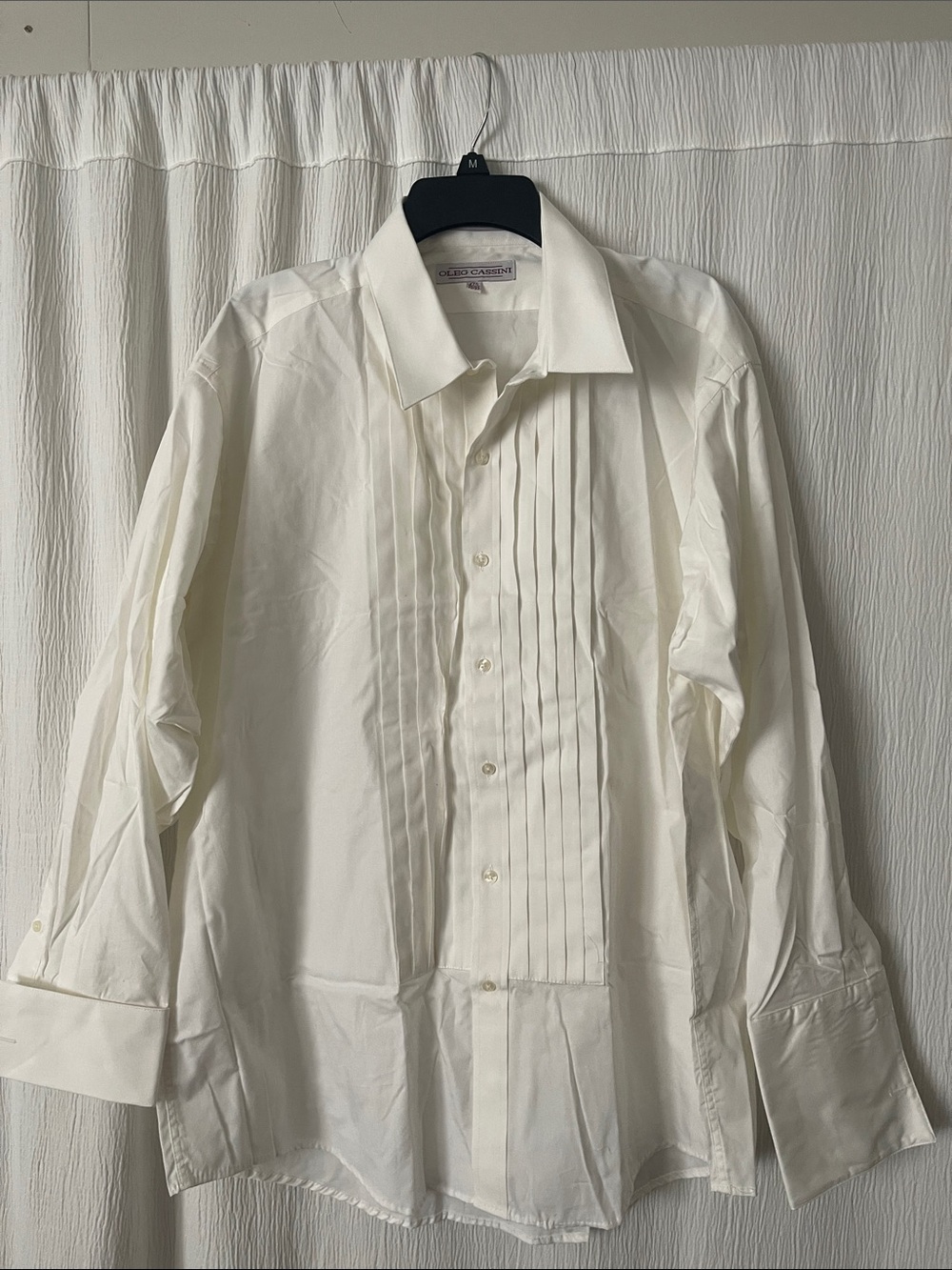 Oleg Cassini Men's White Pleated Dress Shirt